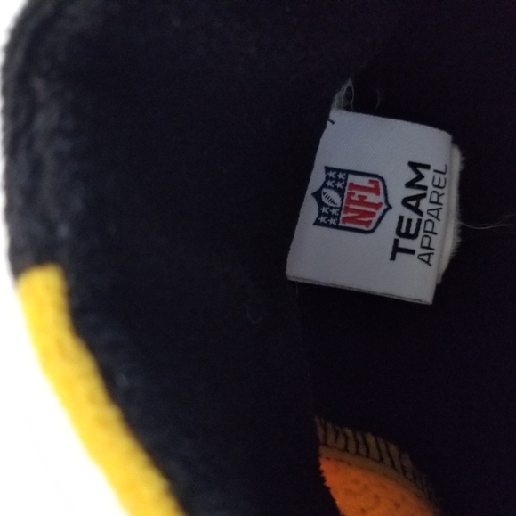 Pittsburgh Steelers Quarter Zip - Picture 2 of 3